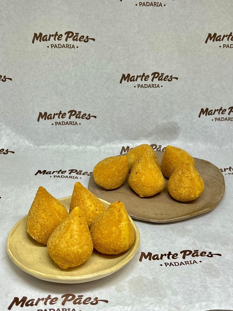 Mini Coxinha de Frango com Requeijão 25 Unds